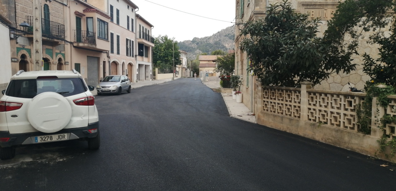 Asfaltat el carrer de l'estació