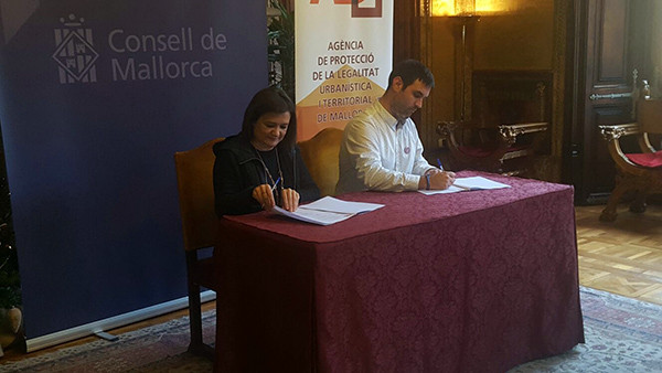 Signat el conveni amb l'Agència de Protecció de la Legalitat Urbanística i Territorial de Mallorca