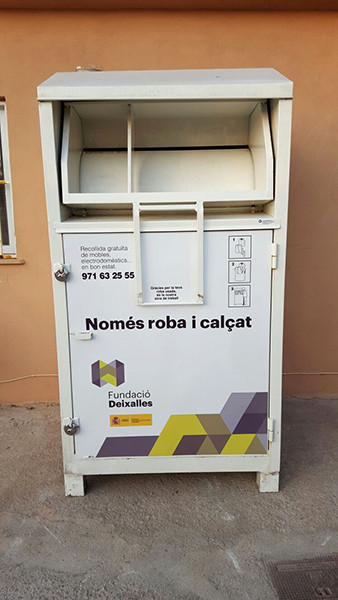 Nou contenedor de roba a Palmanyola