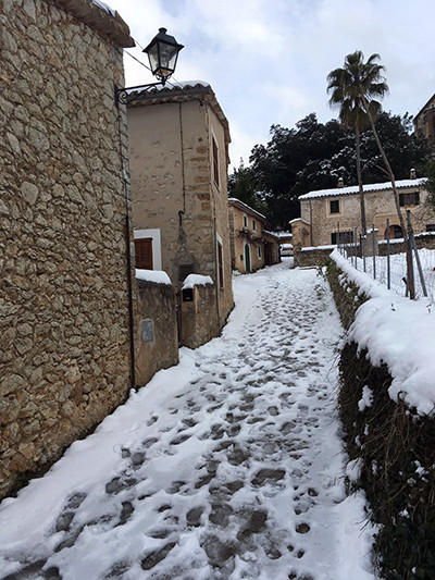 La neu a Orient
