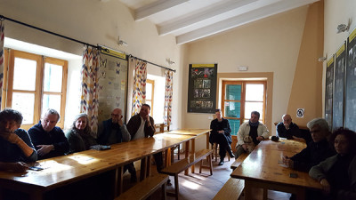 Xerrada a Orient. Exposició sobre la gestió del fems