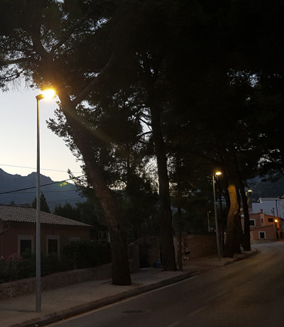 Inaugurat el nou enllumenat del passeig Antoni Estarelles