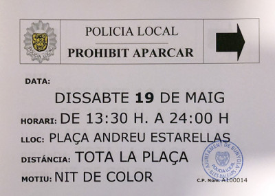 Ordenació de l'aparcament durant la Nit del Color