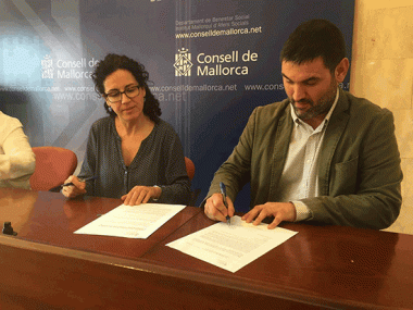 L'Ajuntament de Bunyola i l'Institut Mallorquí d'afers socials (IMAS) signen l'acord de col·laboració