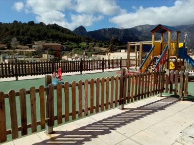 Reposades les barreres del parc de santa Catalina Thomàs