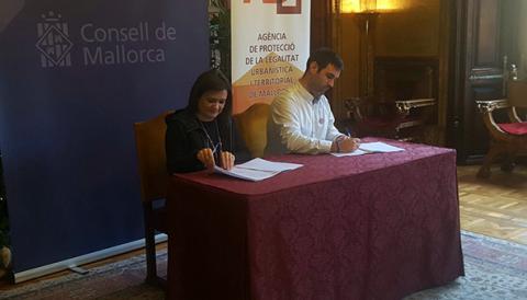 Signat el conveni amb l'Agència de Protecció de la Legalitat Urbanística i Territorial de Mallorca